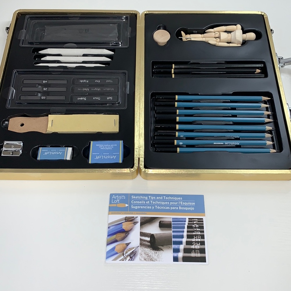 Artist’s Loft sketch kit.